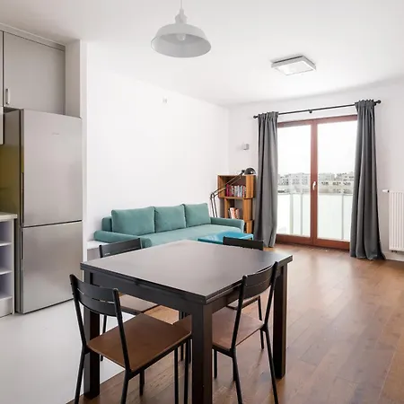 Metro Mlociny Stylish By Bookinghost *